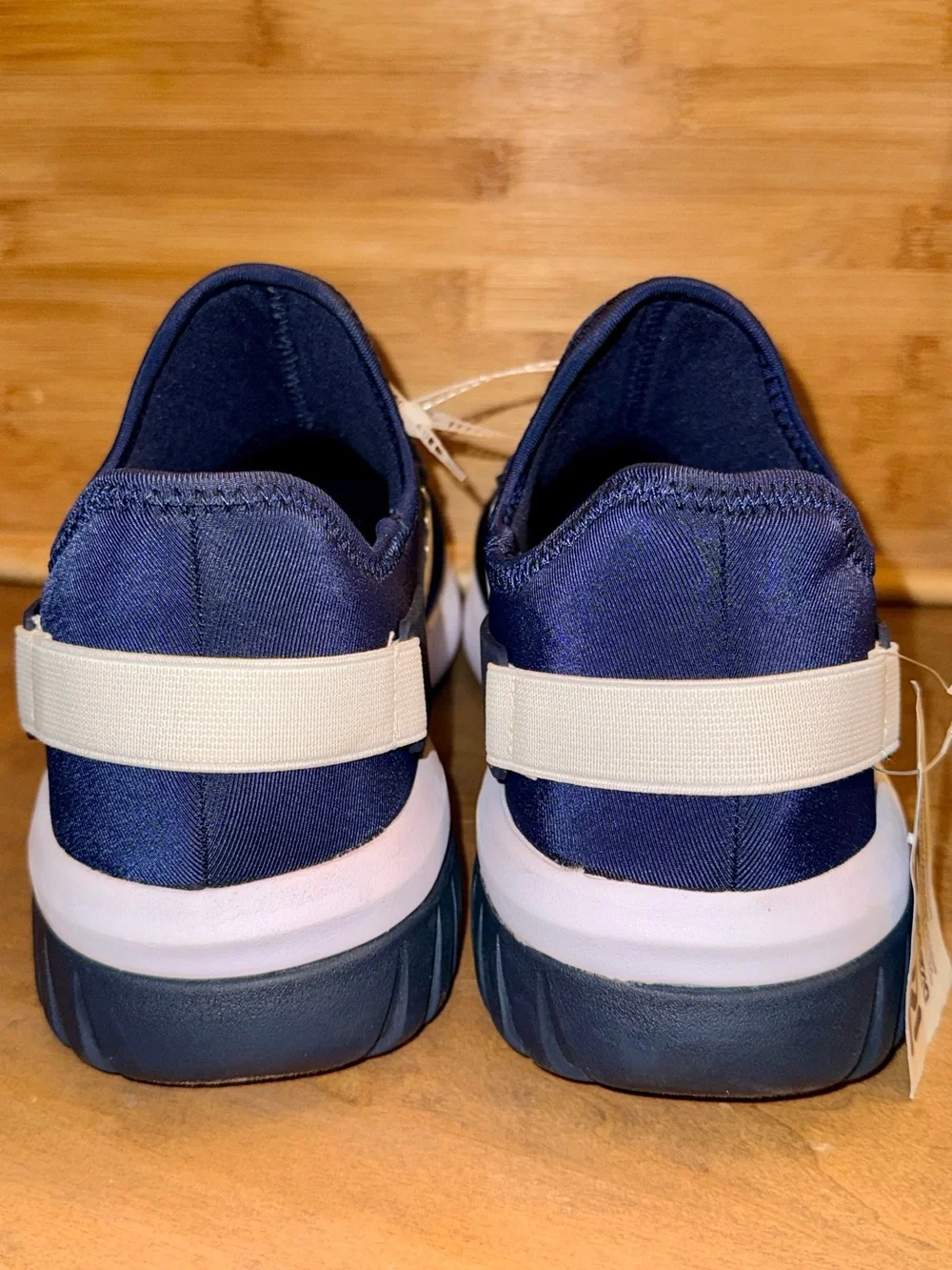 NWT Nautica Men's Navy & White Logo Slip-On Athletic Sneakers-No Box-10.5